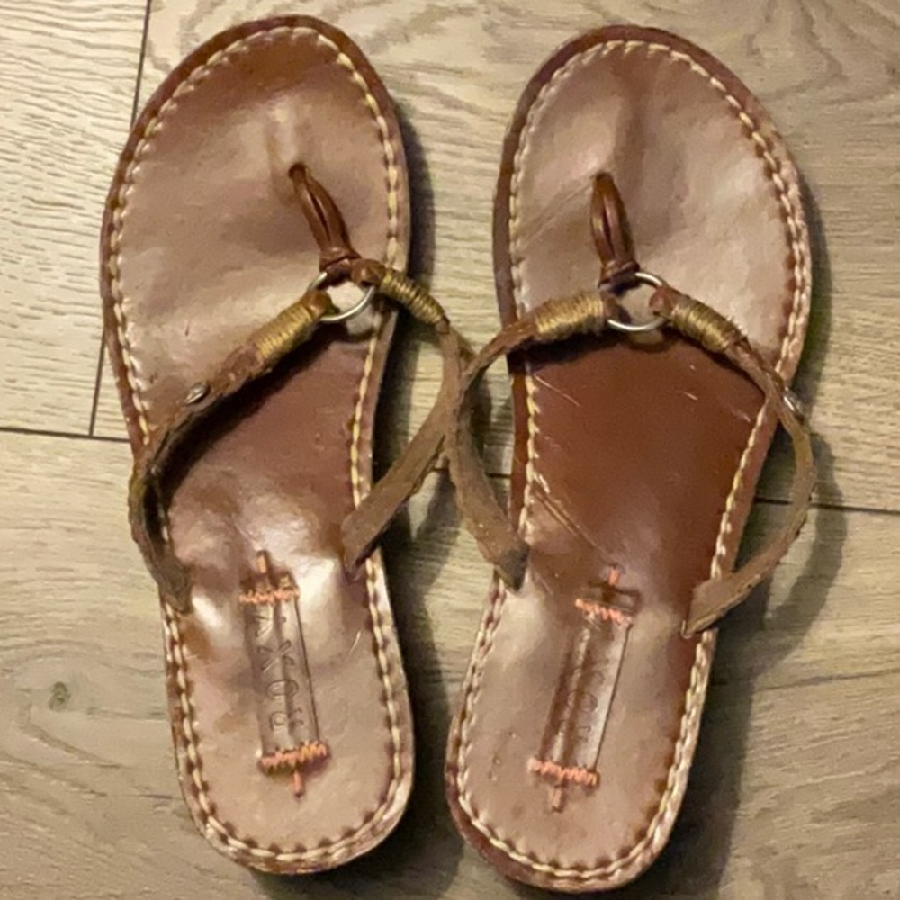 ROXY Leather flip flops